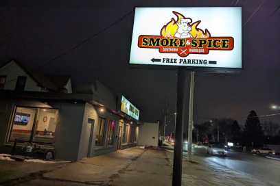 NOW OPEN: Smoke & Spice In West Windsor