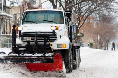 City And Contract Snow Crews To Clear Residential Areas