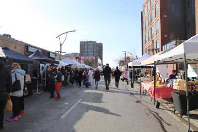PHOTOS: Downtown Windsor Farmers' Market Back For The Season