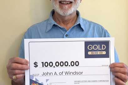 Windsor Resident Wins $100,000 Prize With Instant Gold Pursuit