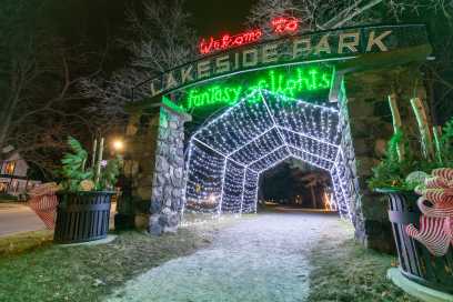 Christmas Visual: Don’t Miss The Wonder & Amazement Of Kingsville’s Fantasy Of Lights