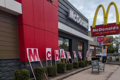 Windsor Franchisee Recognized As One Of Canada’s Top 3 Fundraisers For McHappy Day 2025