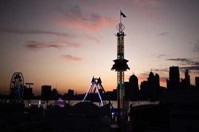 PHOTOS: An Evening At The Windsor Riverfront Carnival