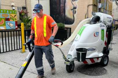 Windsor Debuts Region’s First Sidewalk Sweeper