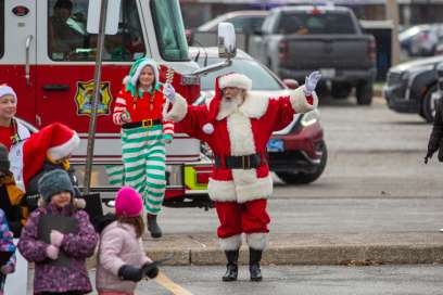 PHOTOS: Santa Arrives At Tecumseh Mall