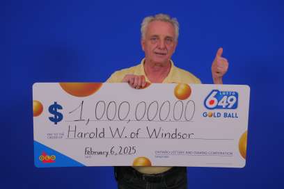 Windsor Resident Wins $1 Million In Lotto 6/49 Gold Ball Draw