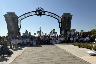 PHOTOS:  Full-Time Support Staff On Strike At The College