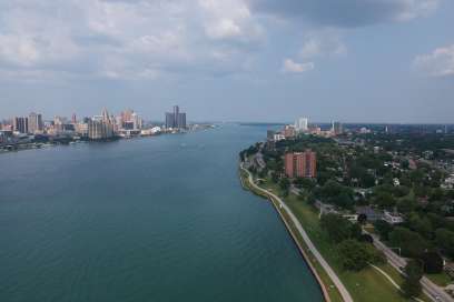 Police Make Life Saving Rescue In The Detroit River